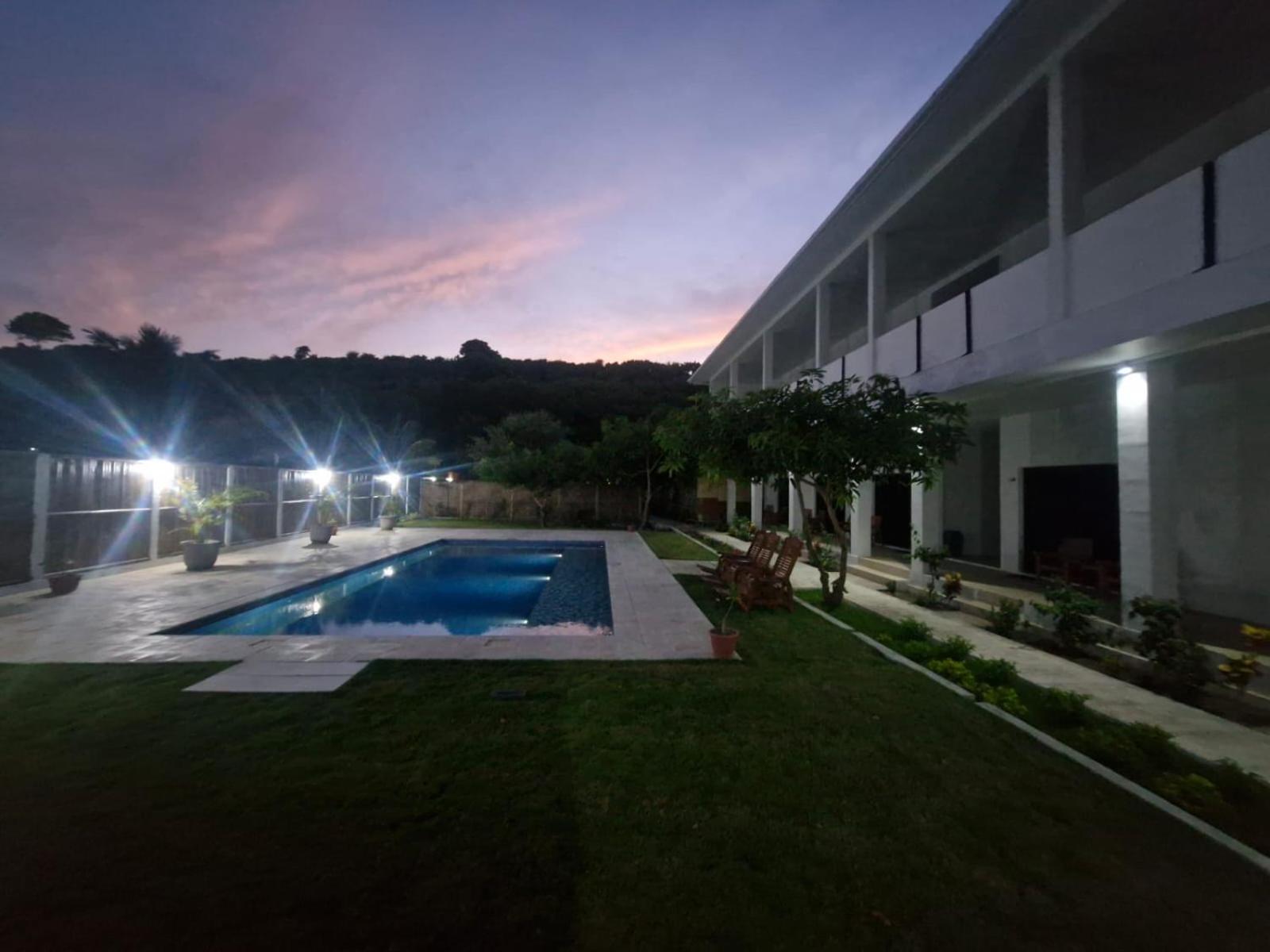 Satu Hati Hotel Ekas 外观 照片