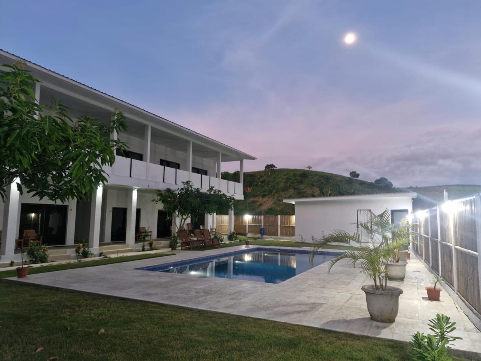 Satu Hati Hotel Ekas 外观 照片